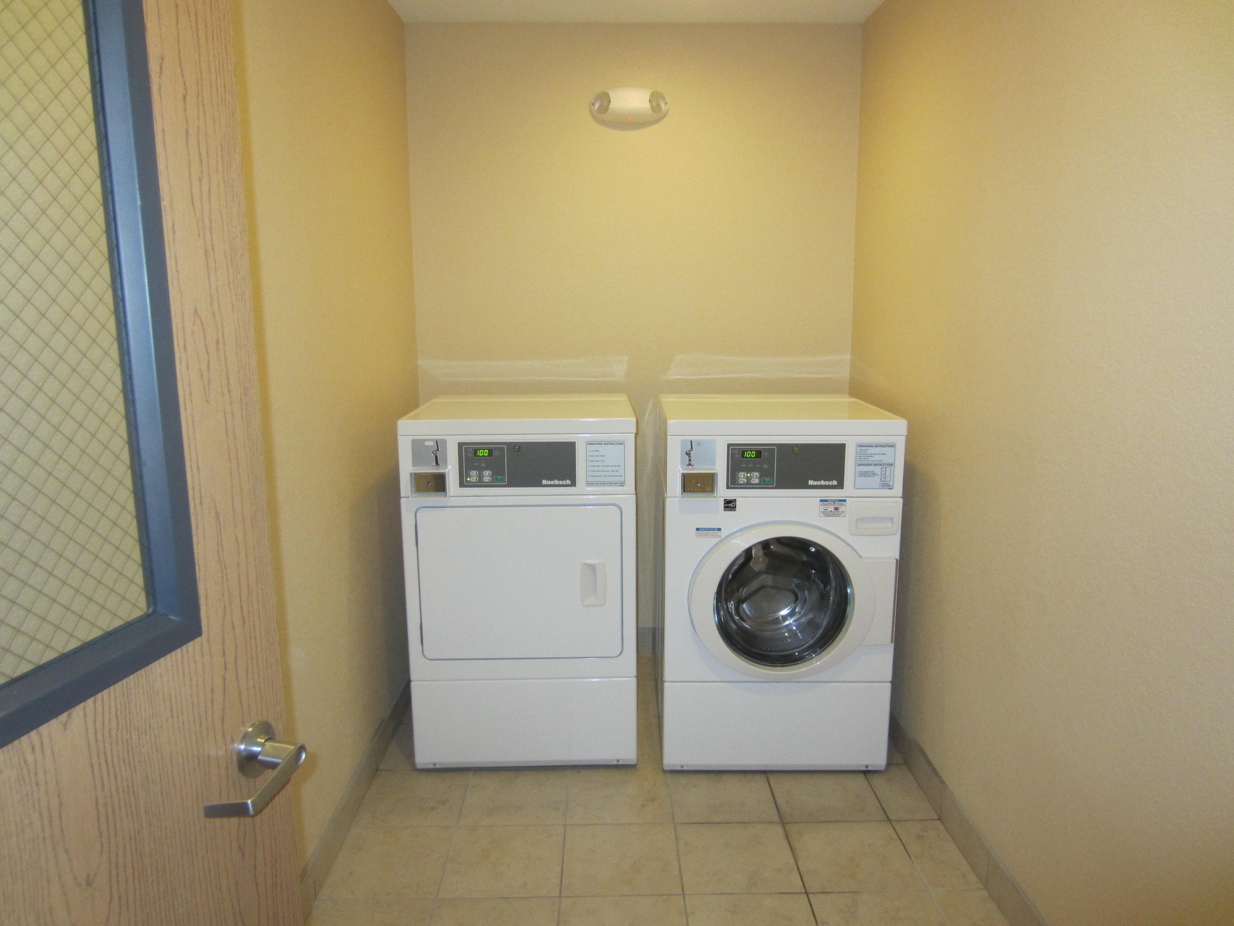 Holiday Inn Express Hotel & Suites Lexington By Ihg Esterno foto