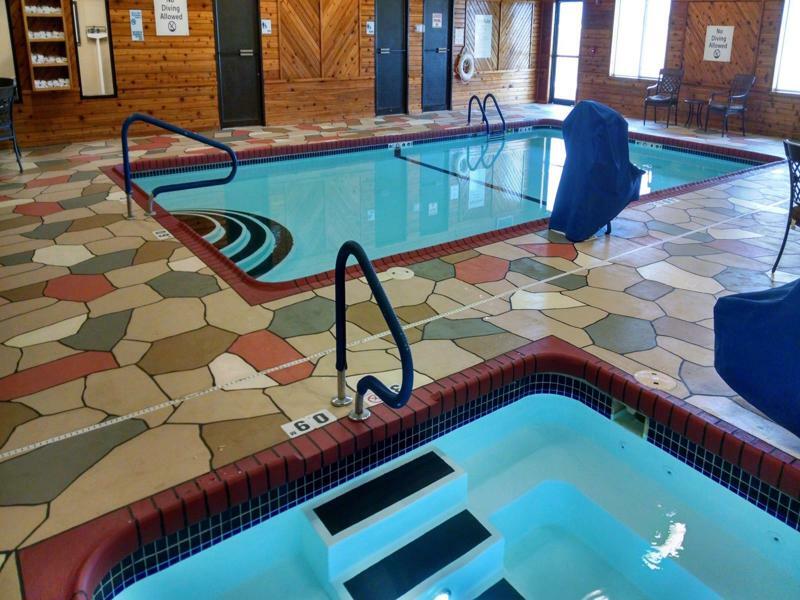 Holiday Inn Express Hotel & Suites Lexington By Ihg Esterno foto